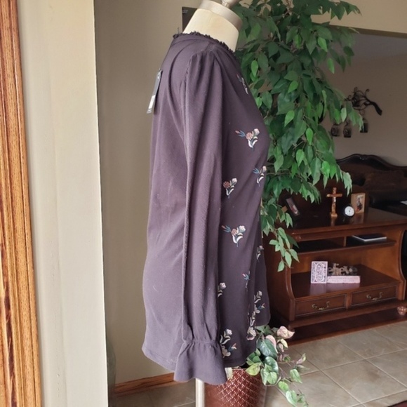 NWT Lucky Brand Embroidered Bell Sleeves Top M - Picture 4 of 8